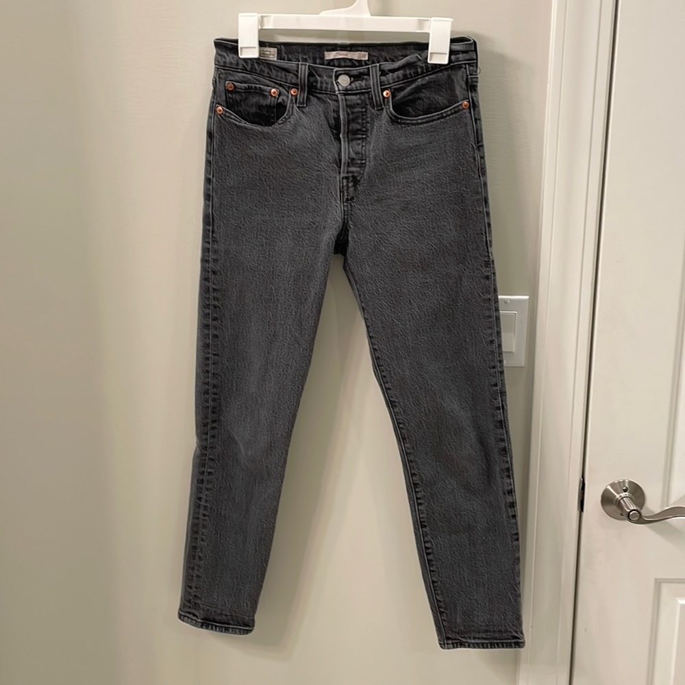 LEVI’S PREMIUM Wedgie Skinny Ankle Jean size 27